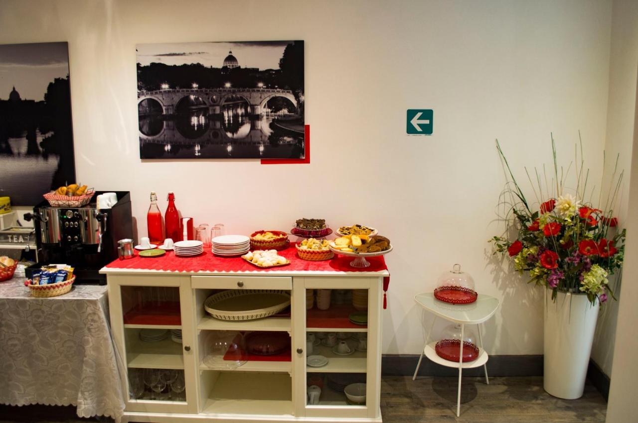 Relais Cola Di Rienzo Bed & Breakfast Rome Exterior photo