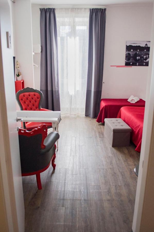 Relais Cola Di Rienzo Bed & Breakfast Rome Exterior photo